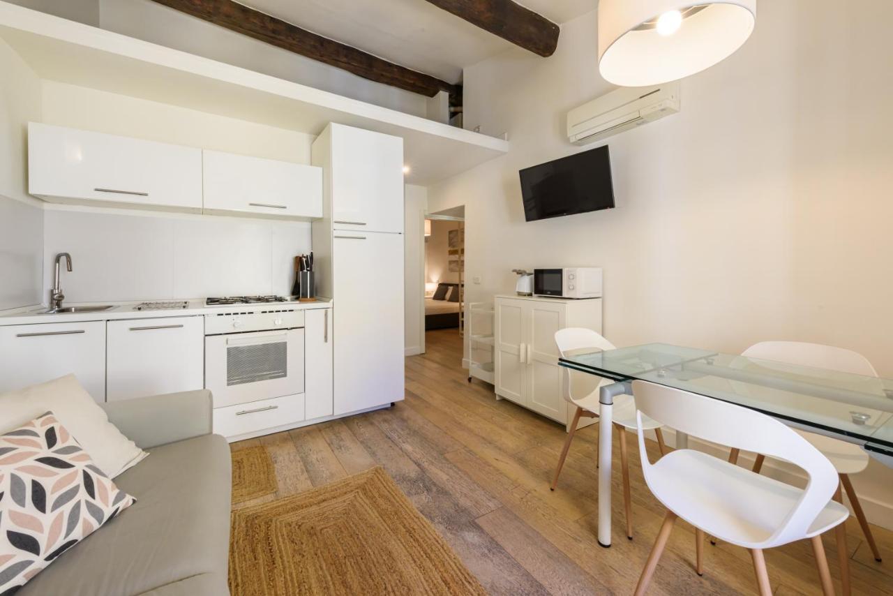 Novella Contemporary Apartment By Mmega Florence Ngoại thất bức ảnh